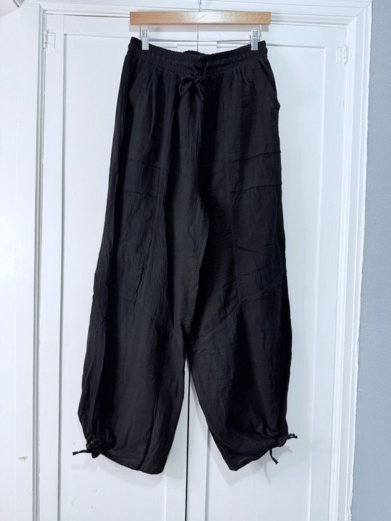 new in Pants - Women's Black Drawstring Jogger Pants